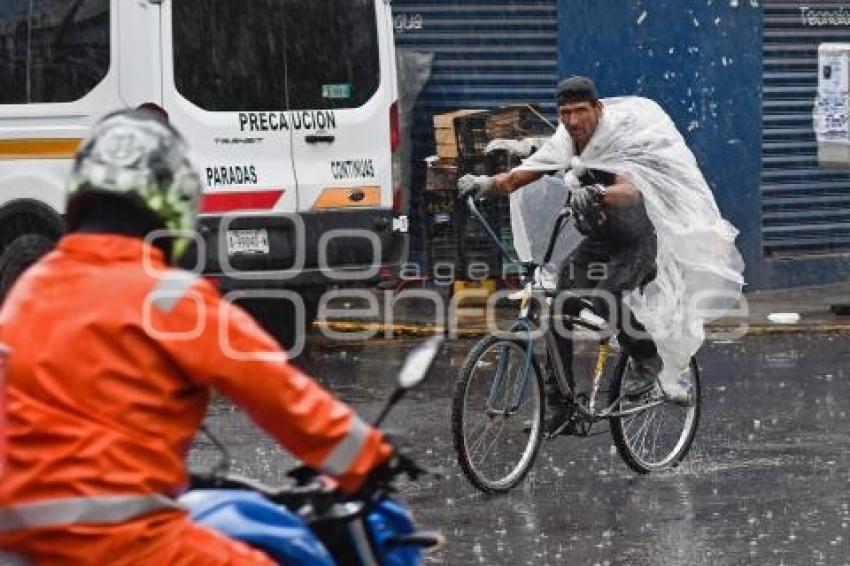 TLAXCALA . LLUVIA EN APIZACO