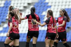 FÚTBOL FEMENIL . PUEBLA VS XOLAS