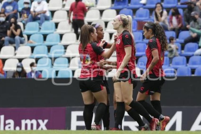 FÚTBOL FEMENIL . PUEBLA VS XOLAS