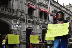 MANIFESTACIÓN . PAYASOS