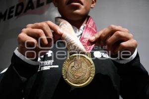 TLAXCALA . ESTIMULOS A MEDALLISTAS