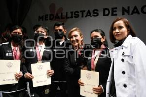 TLAXCALA . ESTIMULOS A MEDALLISTAS