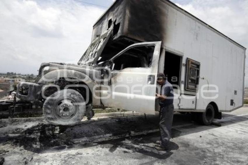 VEHÍCULO INCENDIADO