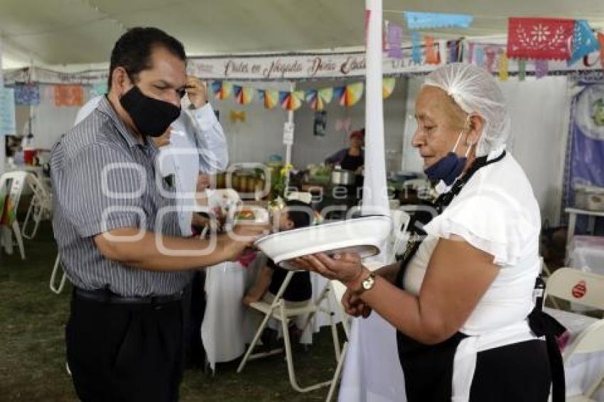 FERIA DEL CHILE EN NOGADA