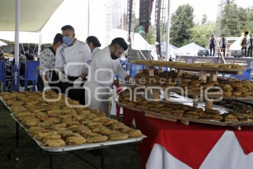 CHILE EN NOGADA GIGANTE