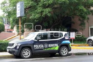 POLICÍA . ASALTO