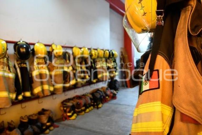 TLAXCALA . CEREMONIA DE BOMBEROS