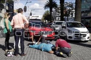 SEGURIDAD . MUJER ATROPELLADA