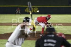 BÉISBOL . PERICOS VS DIABLOS