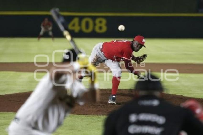 BÉISBOL . PERICOS VS DIABLOS