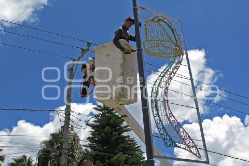 SAN ANDRÉS CHOLULA . ADORNOS PATRIOS