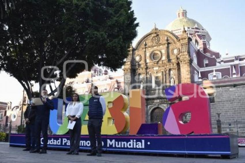 AYUNTAMIENTO . LUMINARIAS