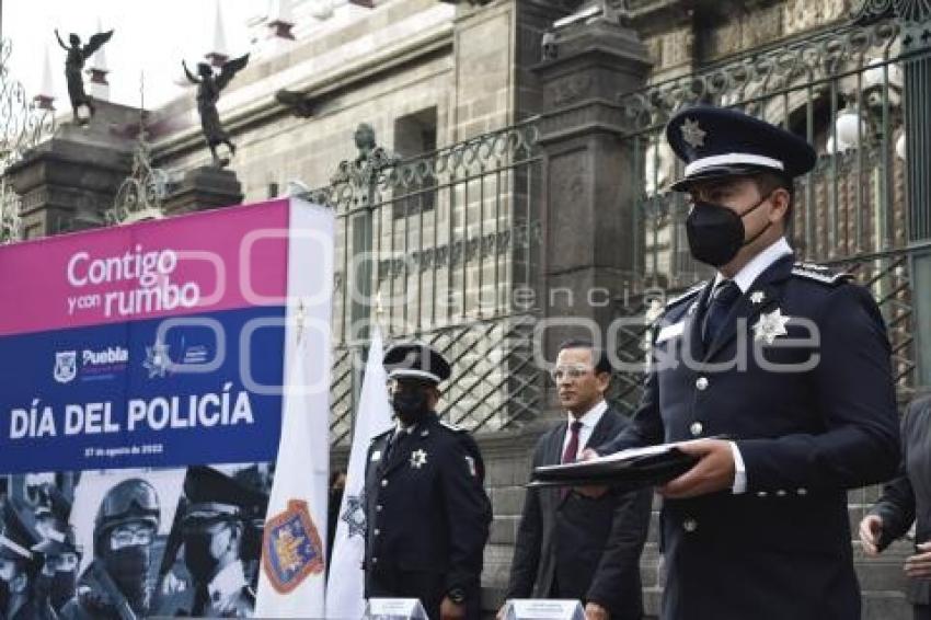 AYUNTAMIENTO . DÍA DEL POLICÍA