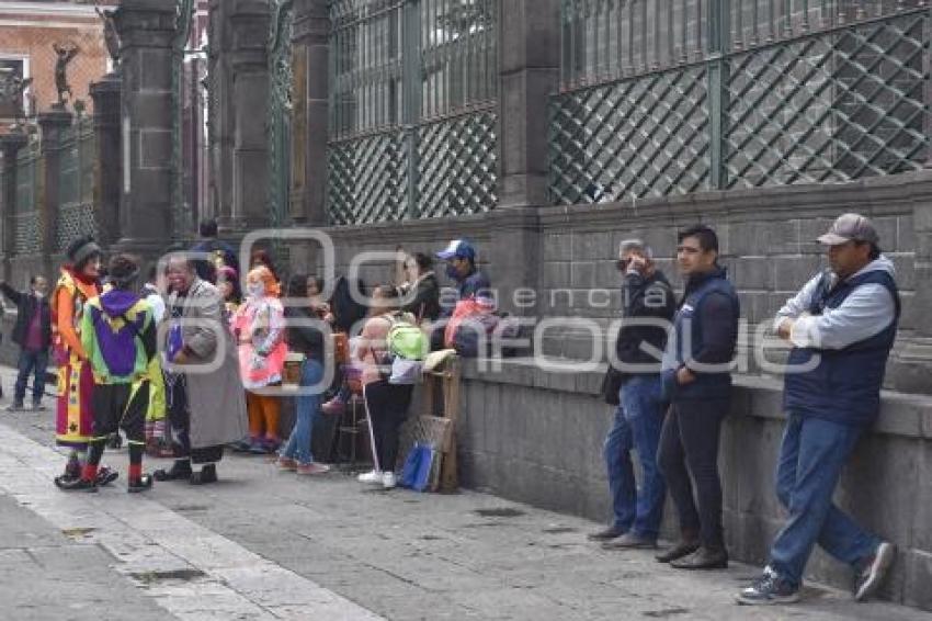 AYUNTAMIENTO . SUPERVISIÓN PAYASOS