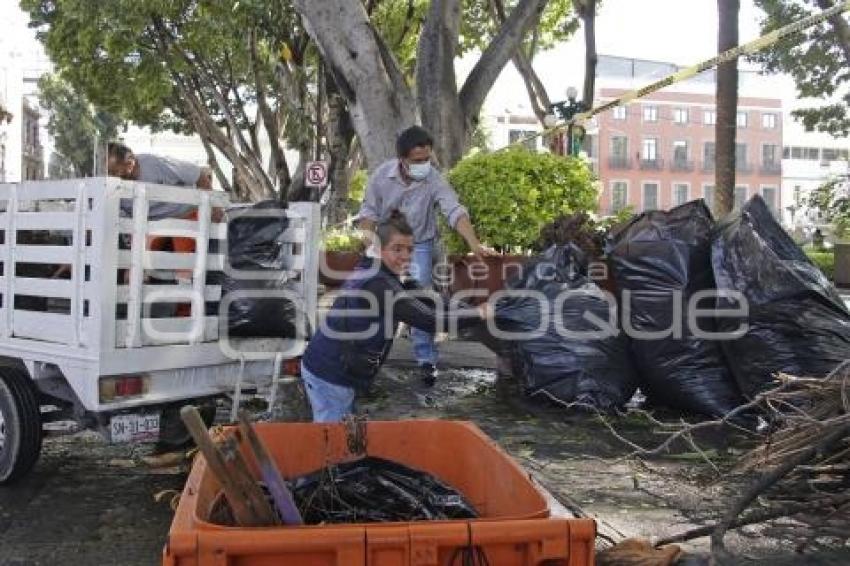 ZÓCALO. ACORDONAMIENTO