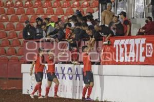 FÚTBOL . COYOTES VS LEONES NEGROS