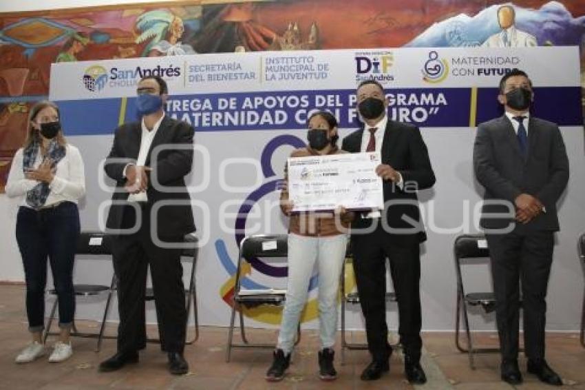 SAN ANDRÉS CHOLULA . MATERNIDAD CON FUTURO