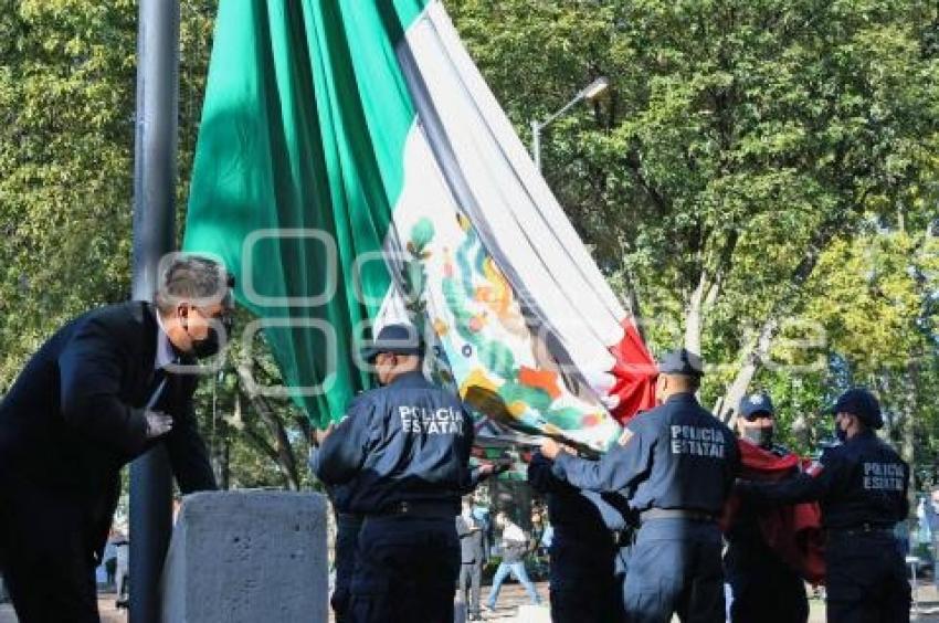 TLAXCALA . IZAMIENTO DE BANDERA