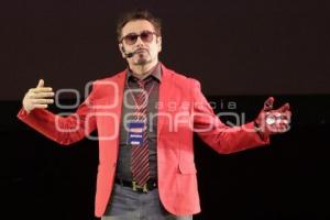 FICÓMICS BUAP . DOBLE TONY STARK