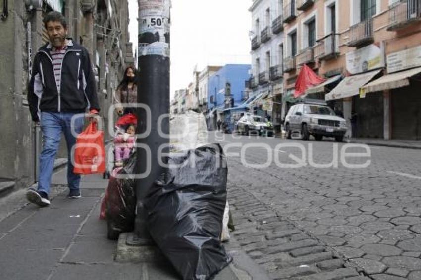 BASURA . CENTRO HISTÓRICO