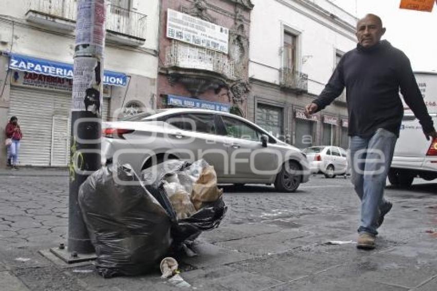 BASURA . CENTRO HISTÓRICO