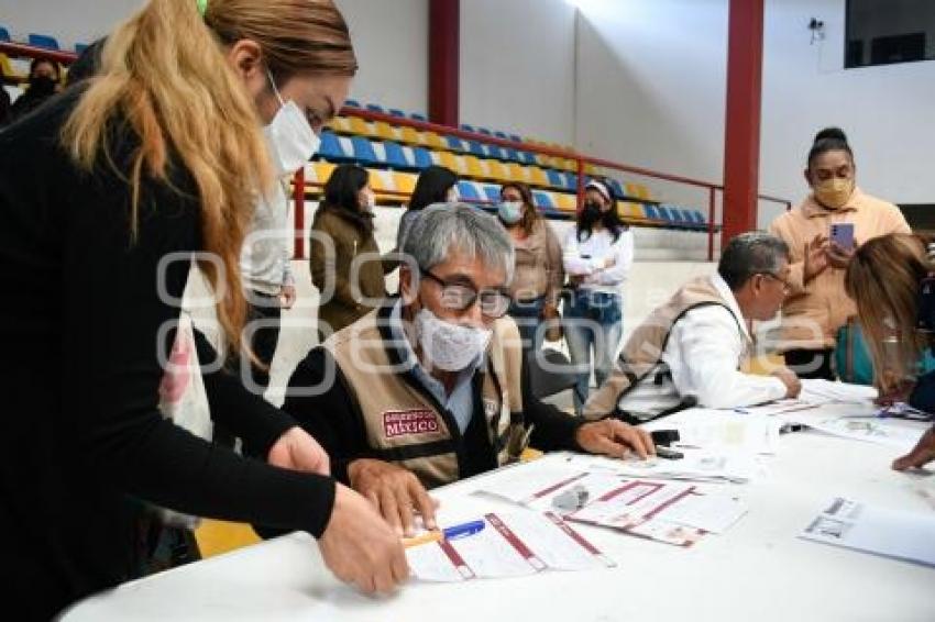 TLAXCALA . ENTREGA DE TARJETAS