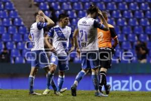 FÚTBOL . CLUB PUEBLA VS PACHUCA