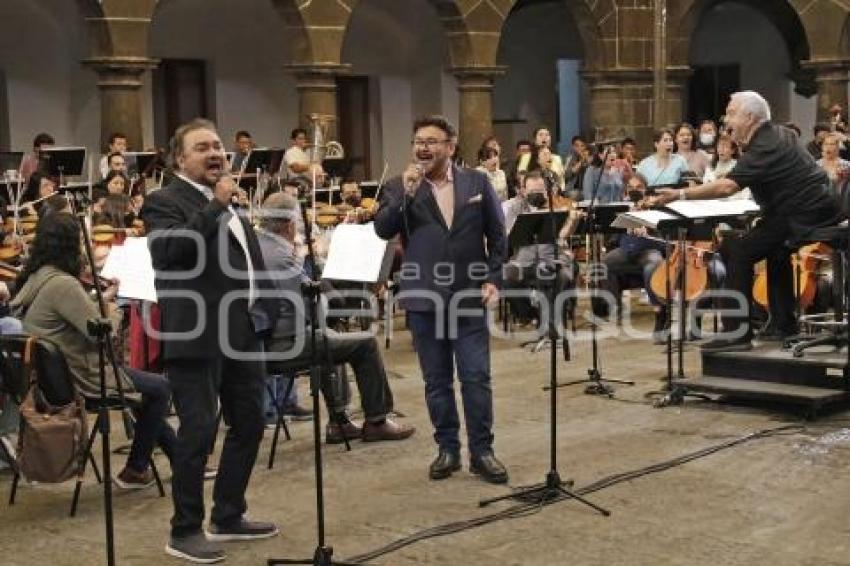 ENSAYO . MÉXICO SUENA A LO GRANDE