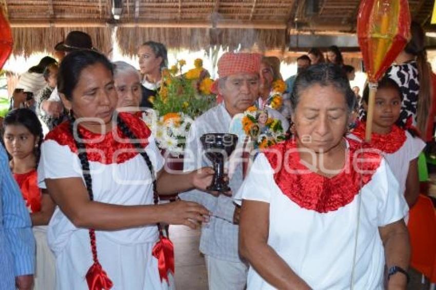 TEHUACÁN . MOLE DE CADERAS