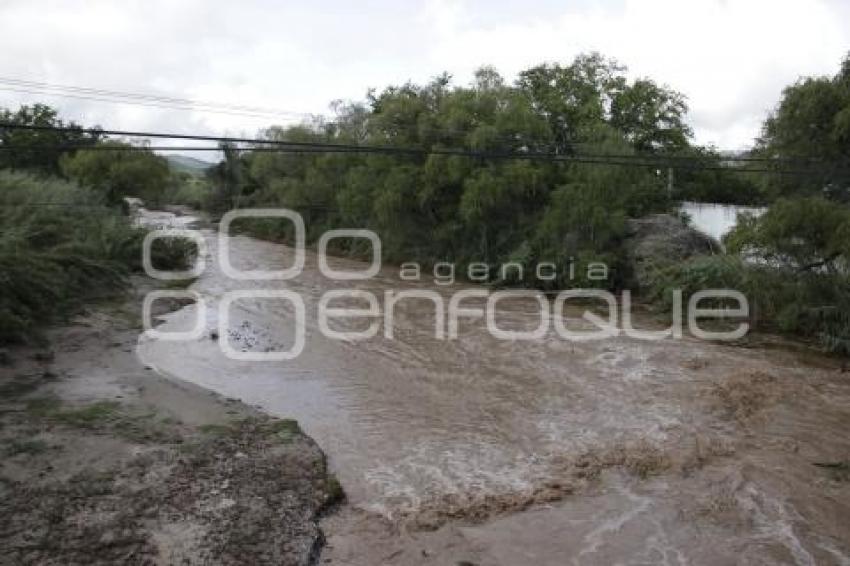 ACATLÁN . RÍO TIZAAC