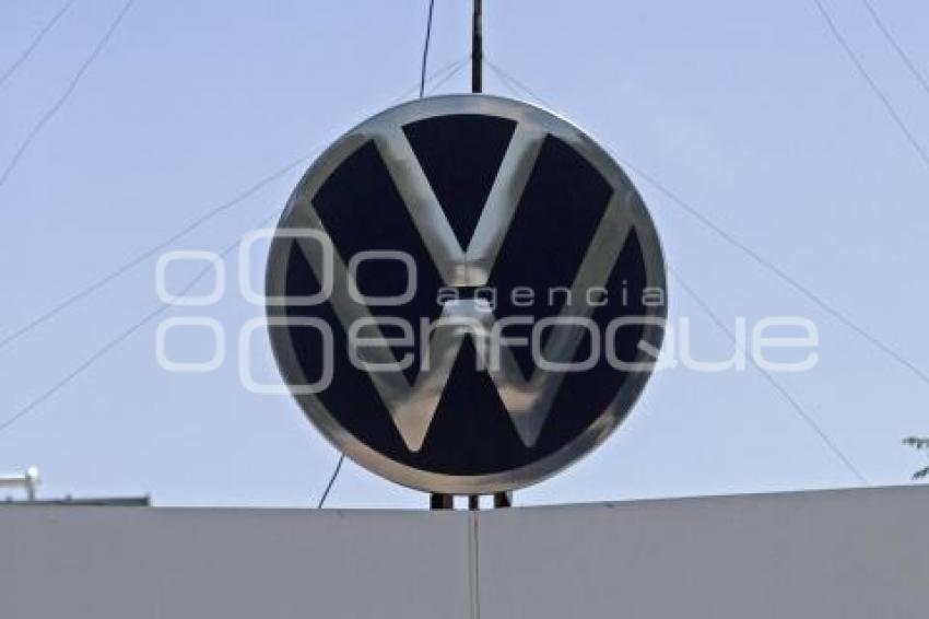 VOLKSWAGEN . CONSULTA