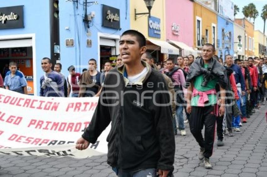 TLAXCALA . MARCHA NORMALISTAS