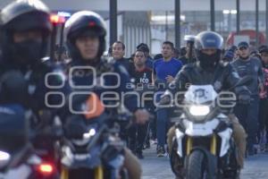 AYUNTAMIENTO . CARRERA CON CADETES