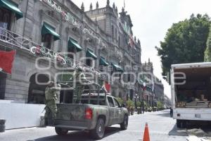 ZÓCALO . PREPARATIVOS 15 DE SEPTIEMBRE