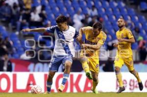 FÚTBOL . CLUB PUEBLA VS TIGRES