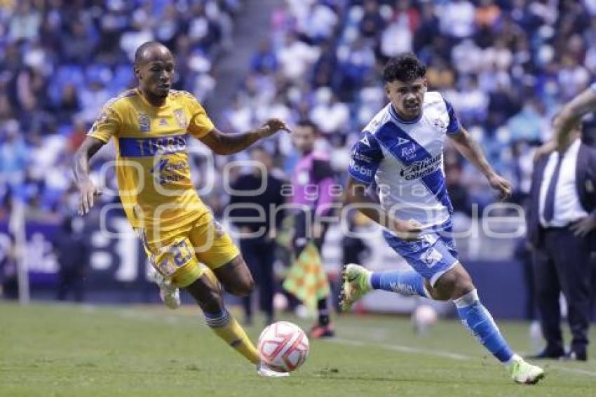 FÚTBOL . CLUB PUEBLA VS TIGRES