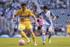 FÚTBOL . CLUB PUEBLA VS TIGRES