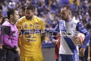 FÚTBOL . CLUB PUEBLA VS TIGRES