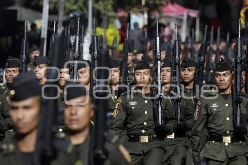 DESFILE MILITAR INDEPENDENCIA