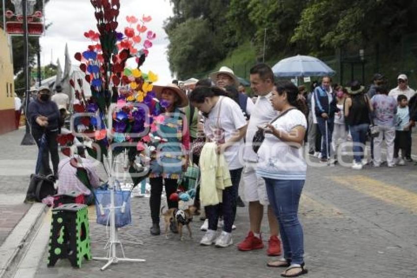 SAN ANDRÉS CHOLULA .  TURISTAS