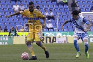 FÚTBOL . CLUB PUEBLA VS TIGRES