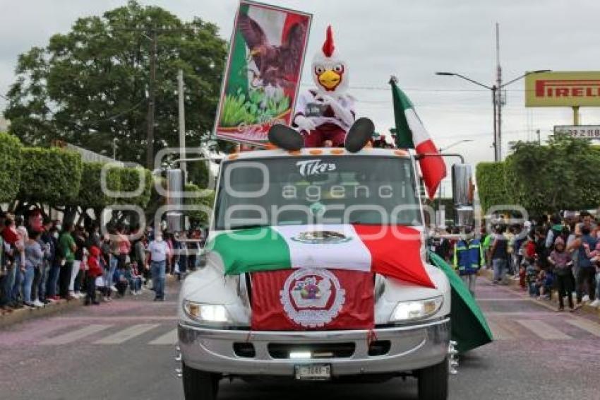 TEHUACÁN . DESFILE INDEPENDENCIA