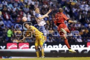 FÚTBOL . CLUB PUEBLA VS TIGRES