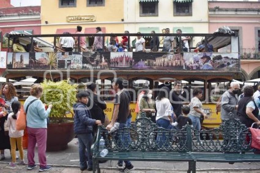 TURISMO . ZÓCALO