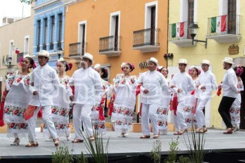 TLAXCALA . BALLET FOLCLÓRICO