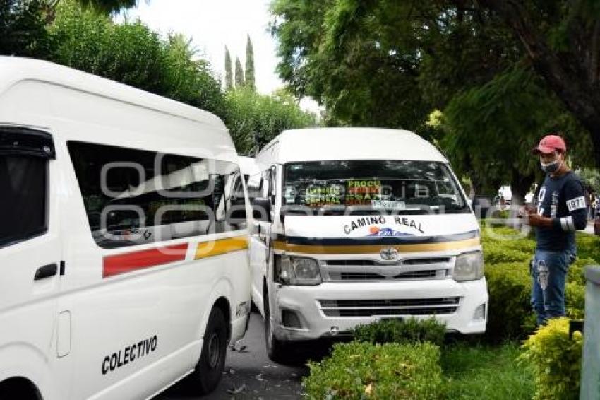 TLAXCALA . CHOQUE TRANSPORTE PÚBLICO