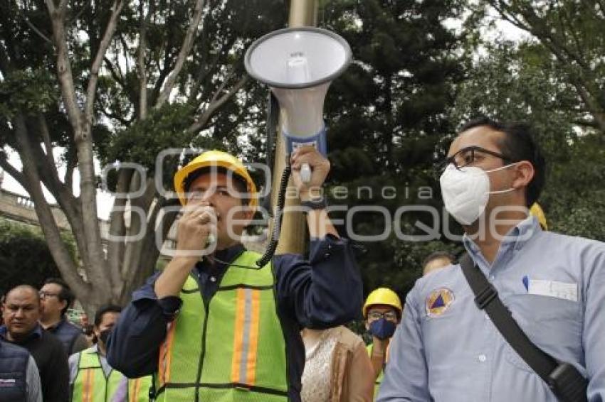 ZÓCALO . SIMULACRO DE SISMO