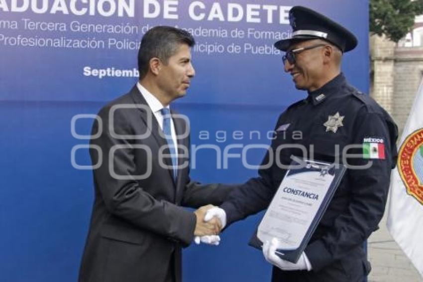 AYUNTAMIENTO . GRADUACIÓN POLICÍAS