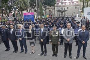 AYUNTAMIENTO . GRADUACIÓN POLICÍAS