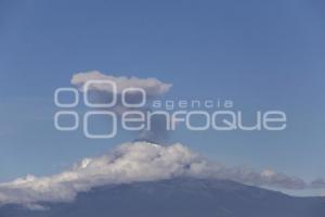 VOLCÁN POPOCATÉPETL . FUMAROLA